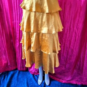 🌻 Golden satin sunflower colored skirt 🌻